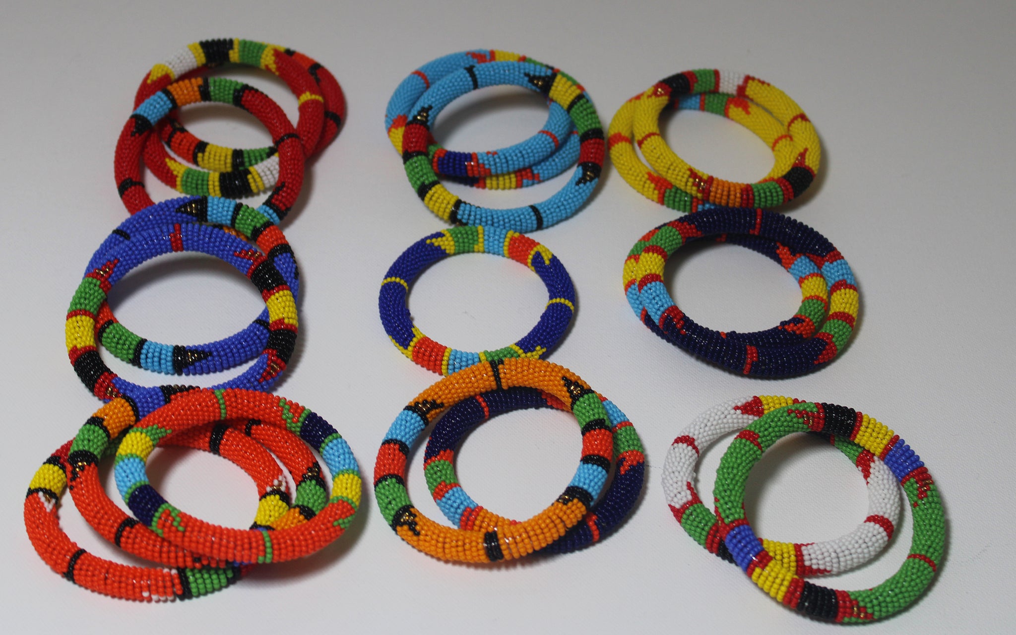 Set Of 12 Round Maasai Beaded Bracelets - Bracelets